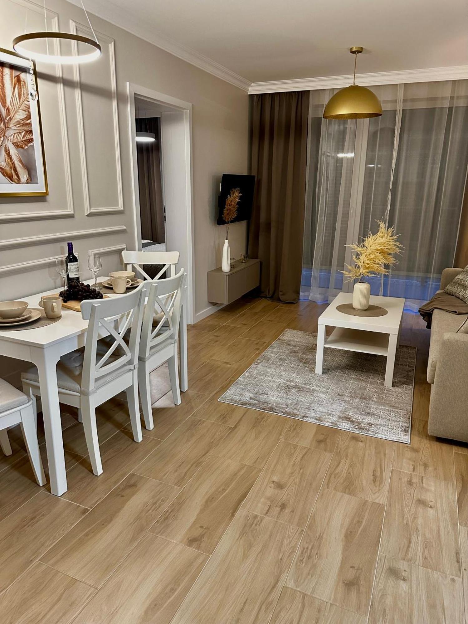 Apartamenty Kielce- Klonowa Nad Zalewem, 1-14 Osob, Faktura, Parking, Centrum Zewnętrze zdjęcie
