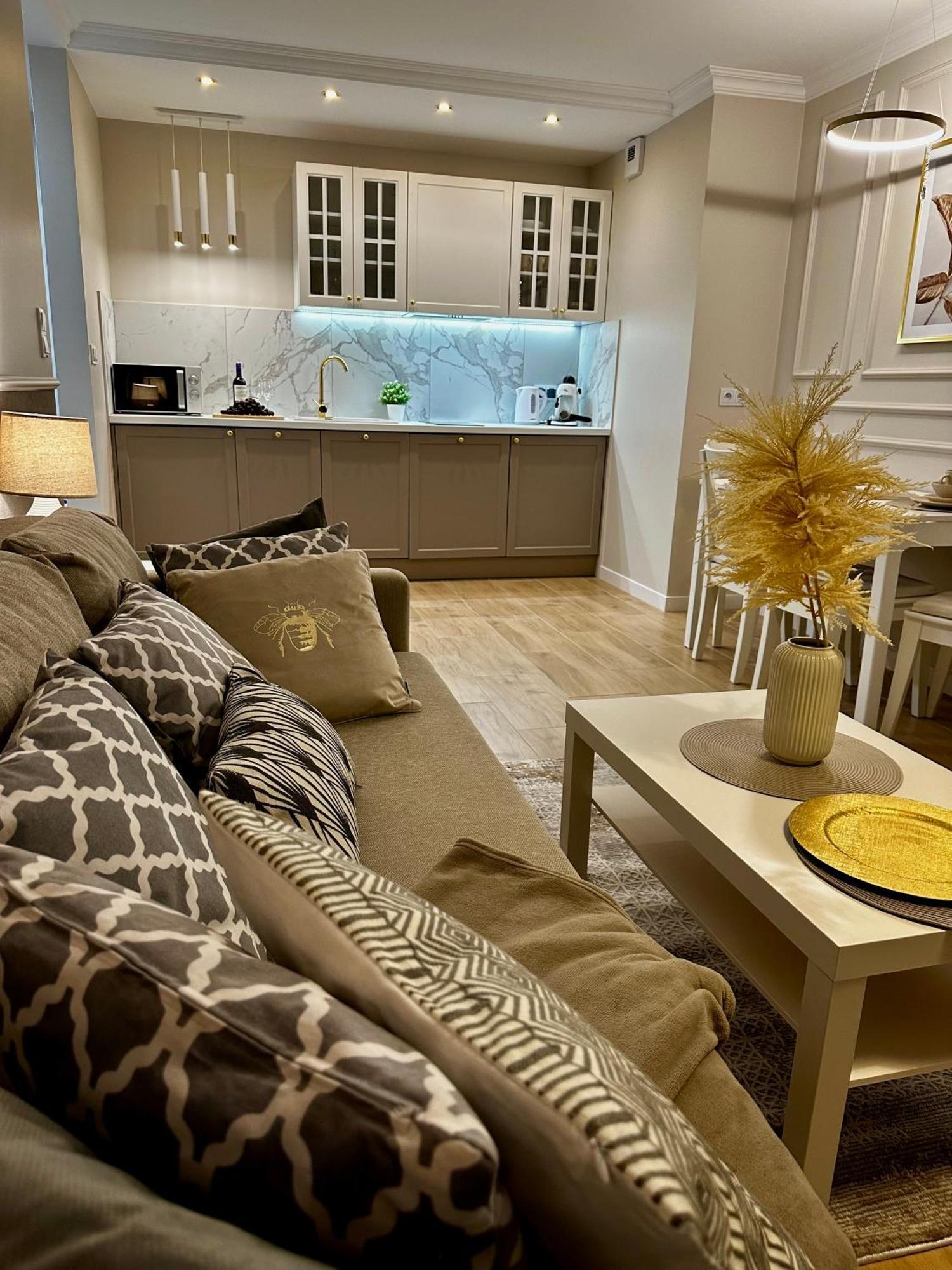 Apartamenty Kielce- Klonowa Nad Zalewem, 1-14 Osob, Faktura, Parking, Centrum Zewnętrze zdjęcie